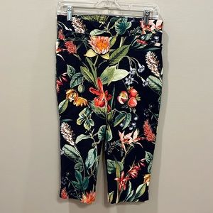 Chico’s Tropical Pull On Capri Pants